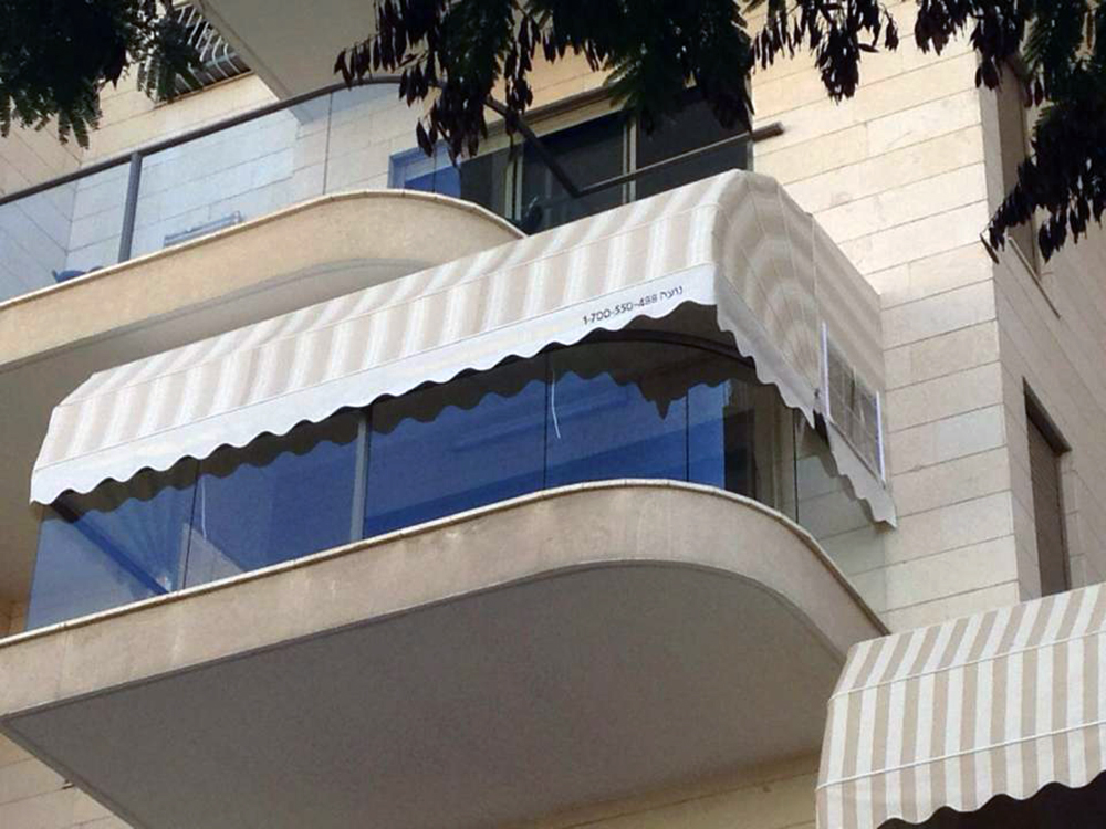 סוכך מרקיזה עם חלק קבוע - סככות נועה