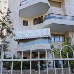 סוכך מרקיזה עם חלק קבוע