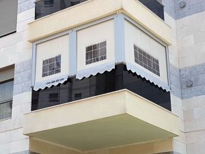 סוכך למרפסת נגד גשם