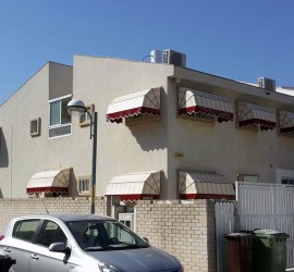 סככה לרכב מרקיזה למרפסת