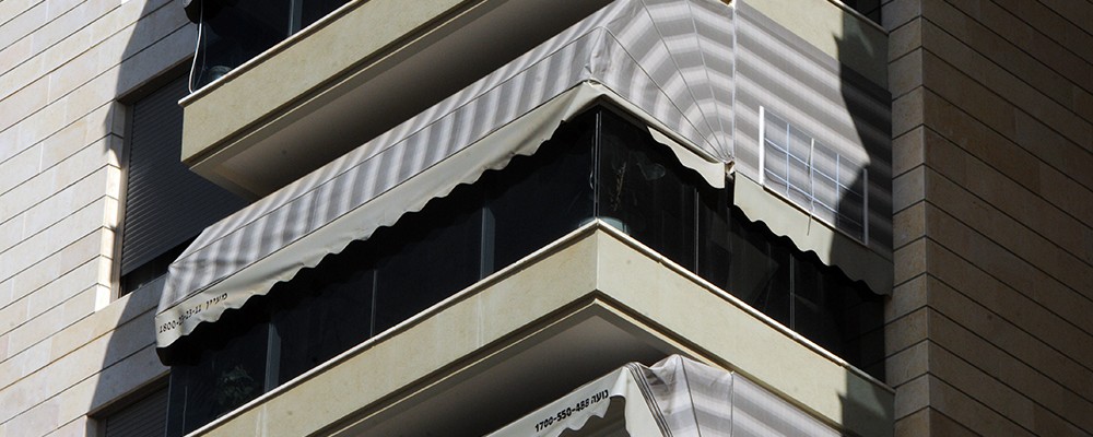 סוכך מרקיזה עם חלק קבוע - סככות נועה