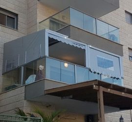 סוכך מסך למרפסת