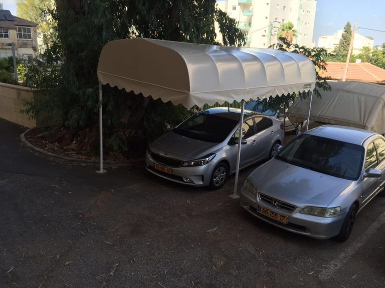 סוכך לשמירה על הרכב
